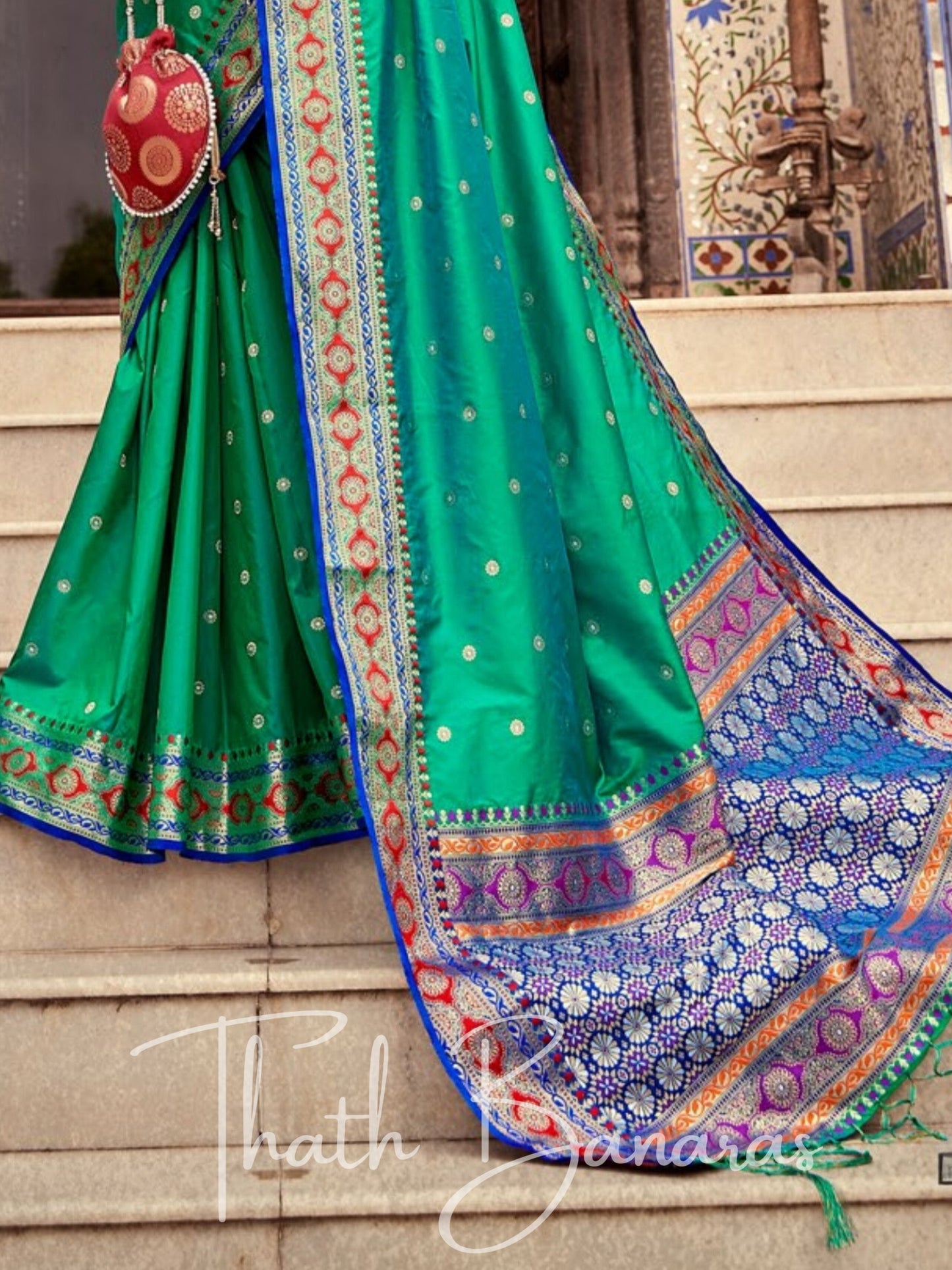 Rama green soft silk weaving Saree with Beautiful Designer border and pallu