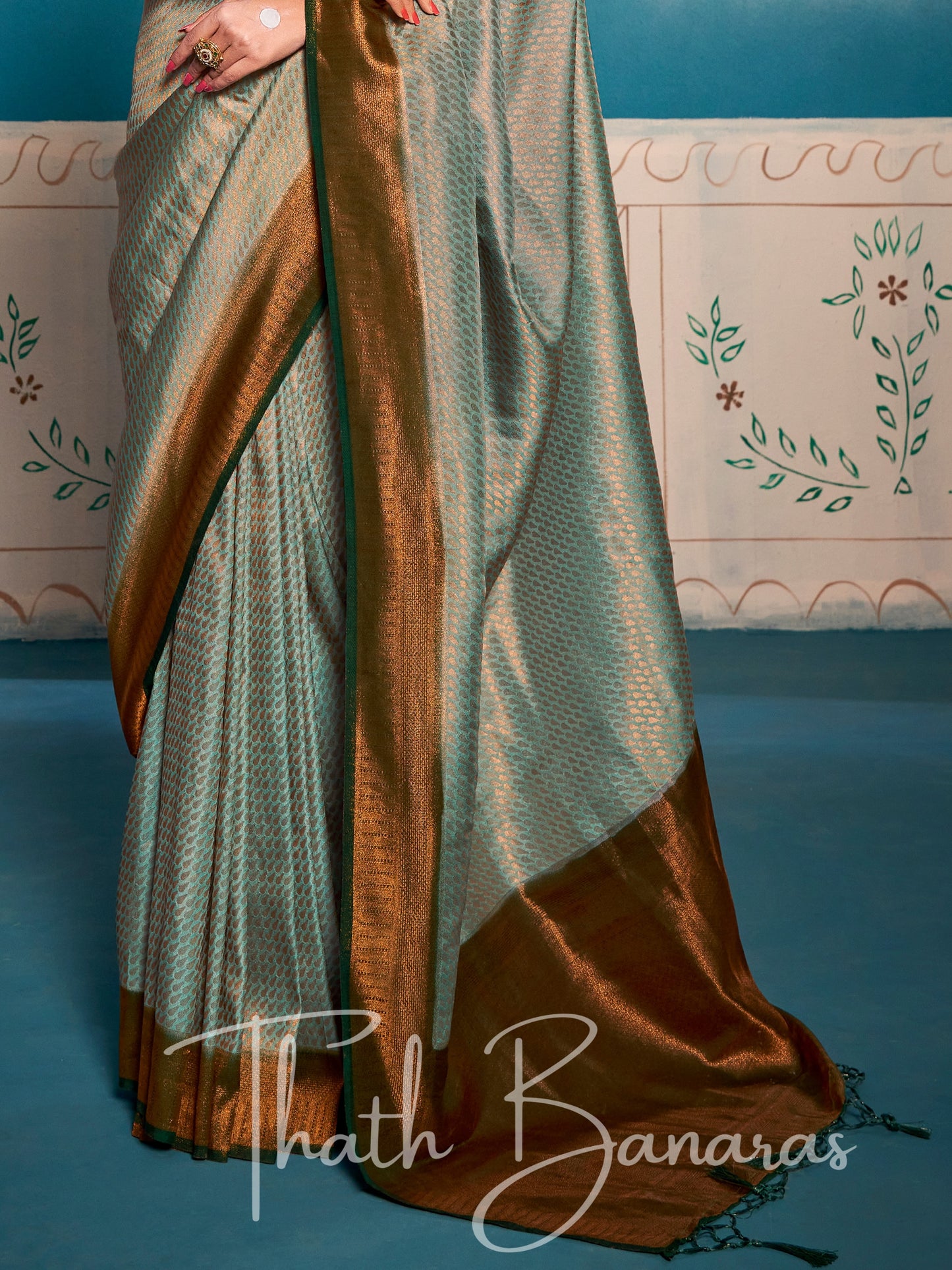 Bitter Green Soft Kanjivaram Silk Saree With Chaap Dying