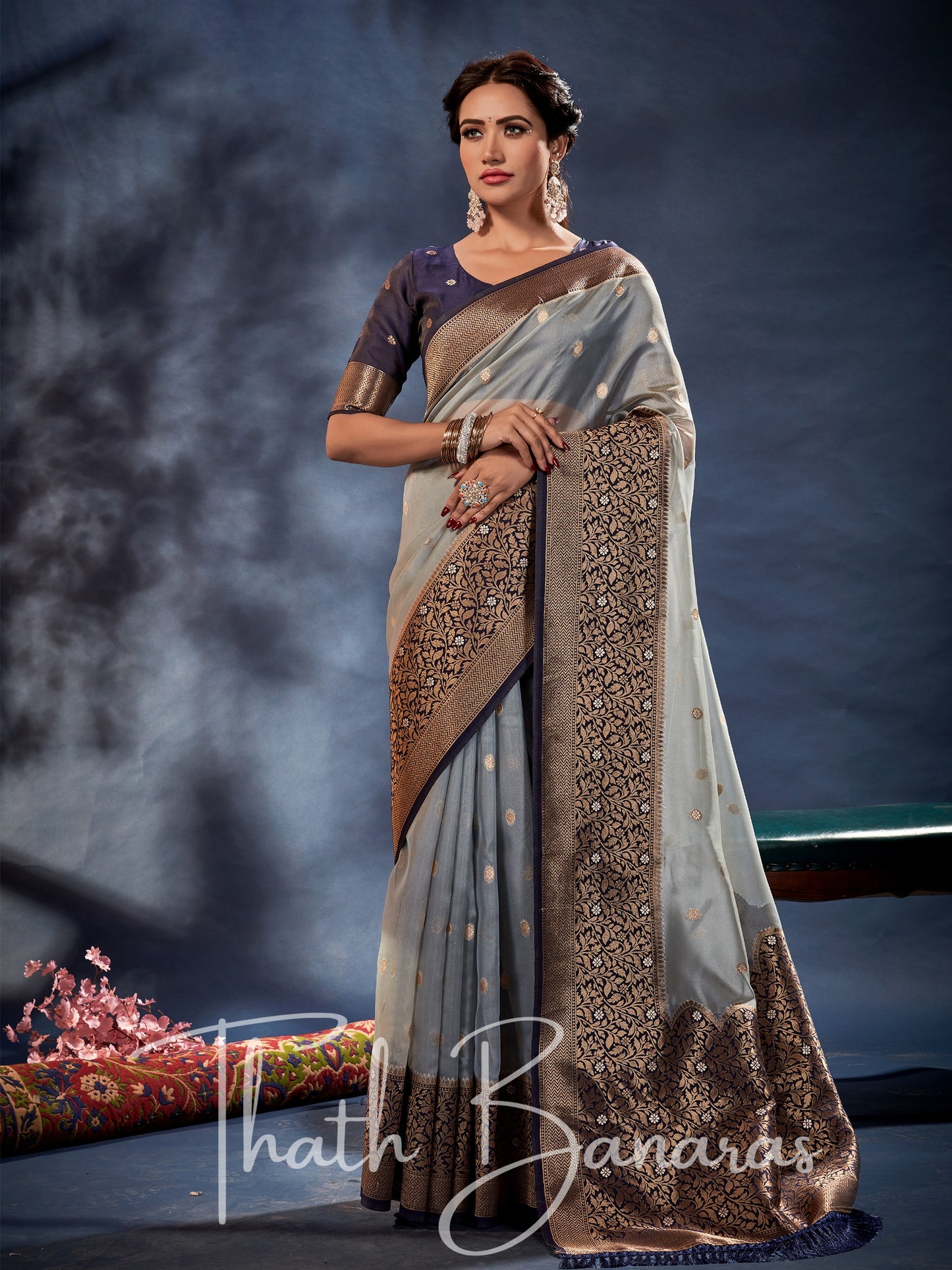 Steel Grey Banarasi Organza Silk With Contrast Blouse And Pallu