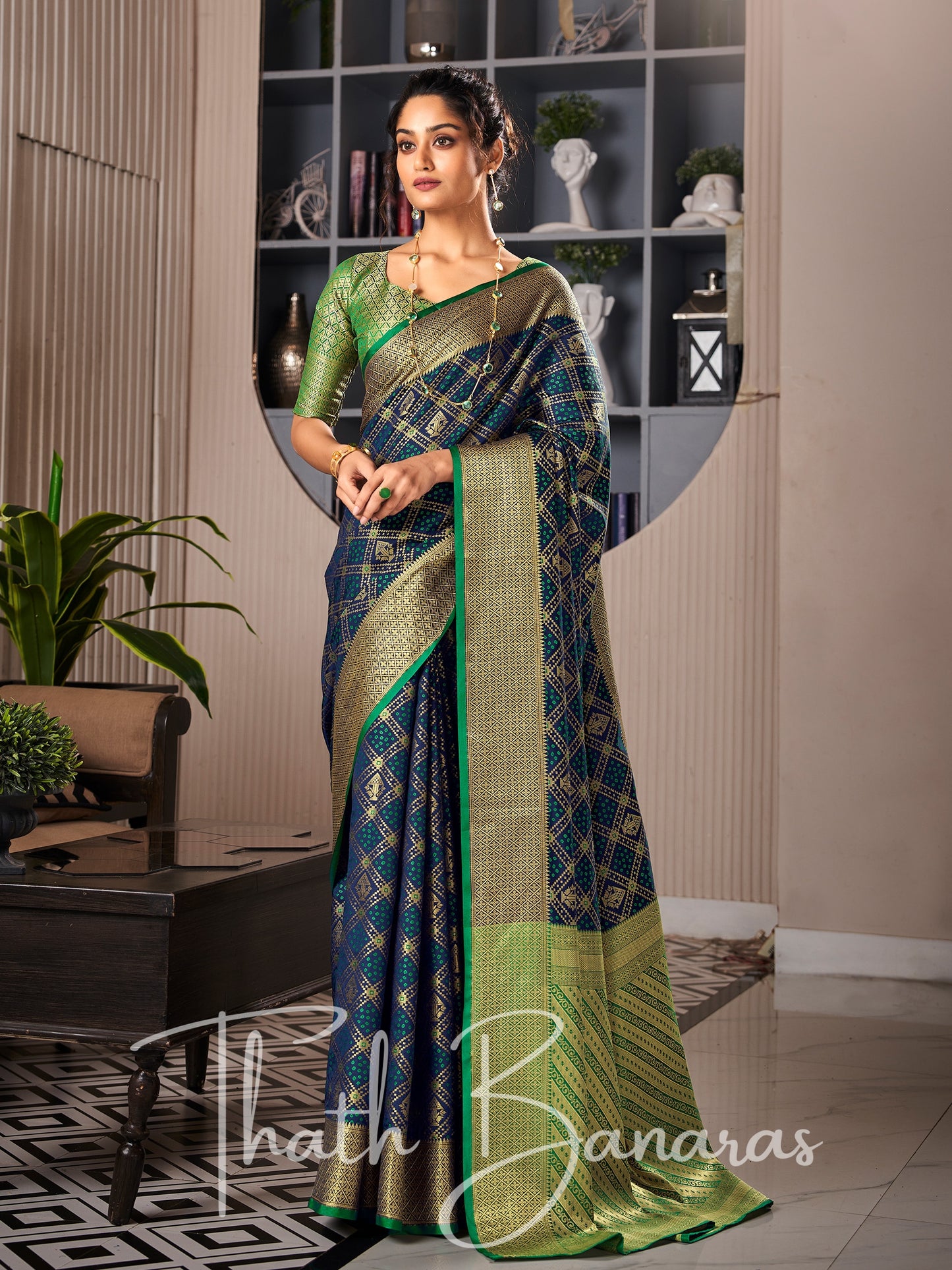 Midnight Jewel Green Handloom Patola Soft Silk Ceremonial Classic Saree