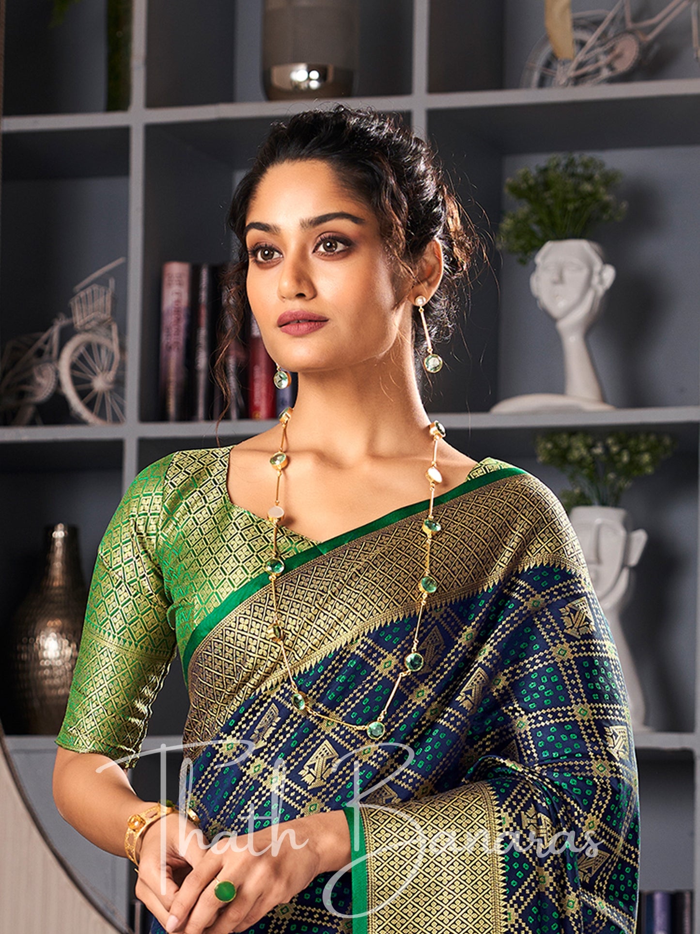 Midnight Jewel Green Handloom Patola Soft Silk Ceremonial Classic Saree