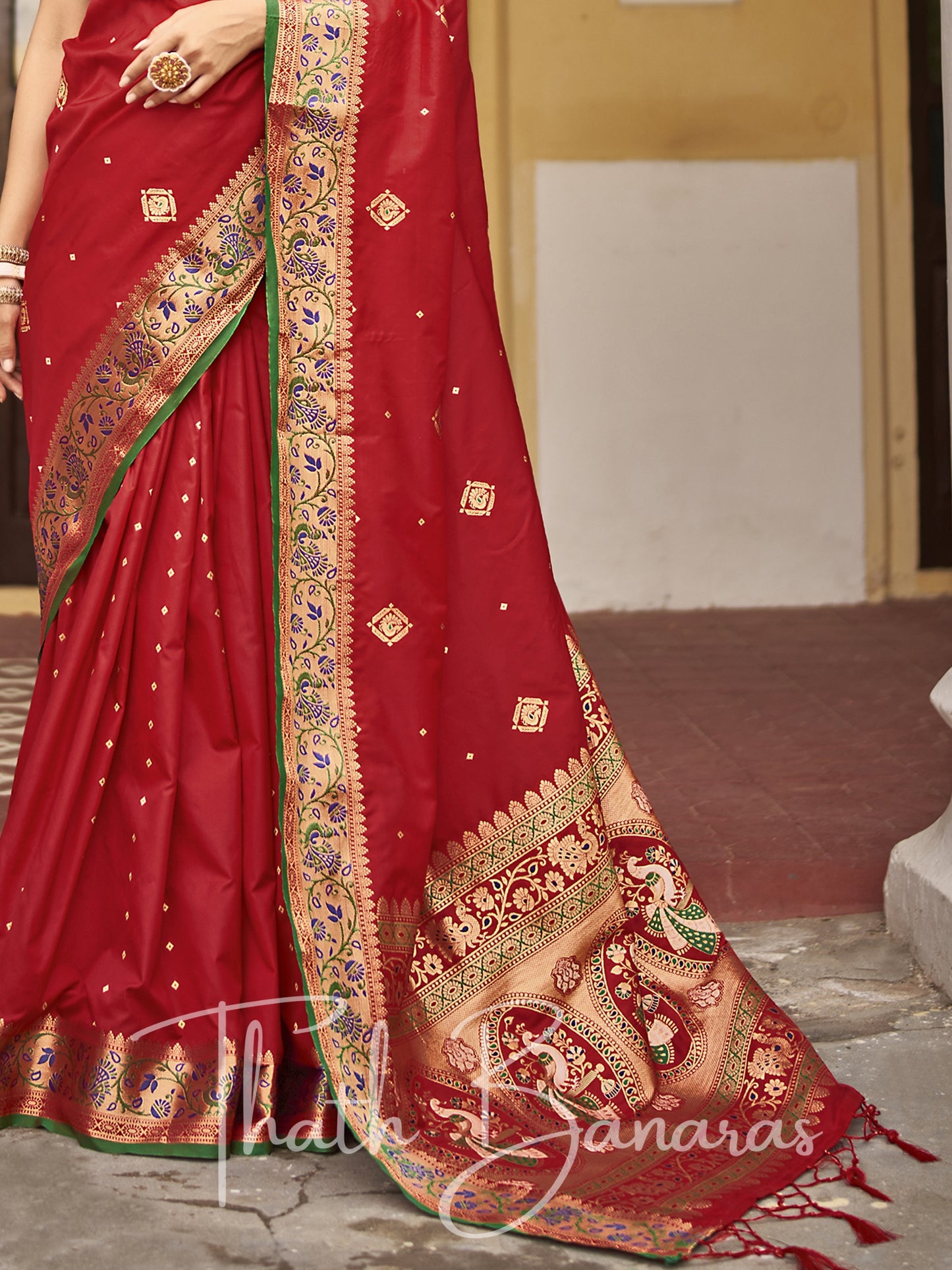 Red and green Soft Silk Weaving with contrast Blouse and Designer Pallu