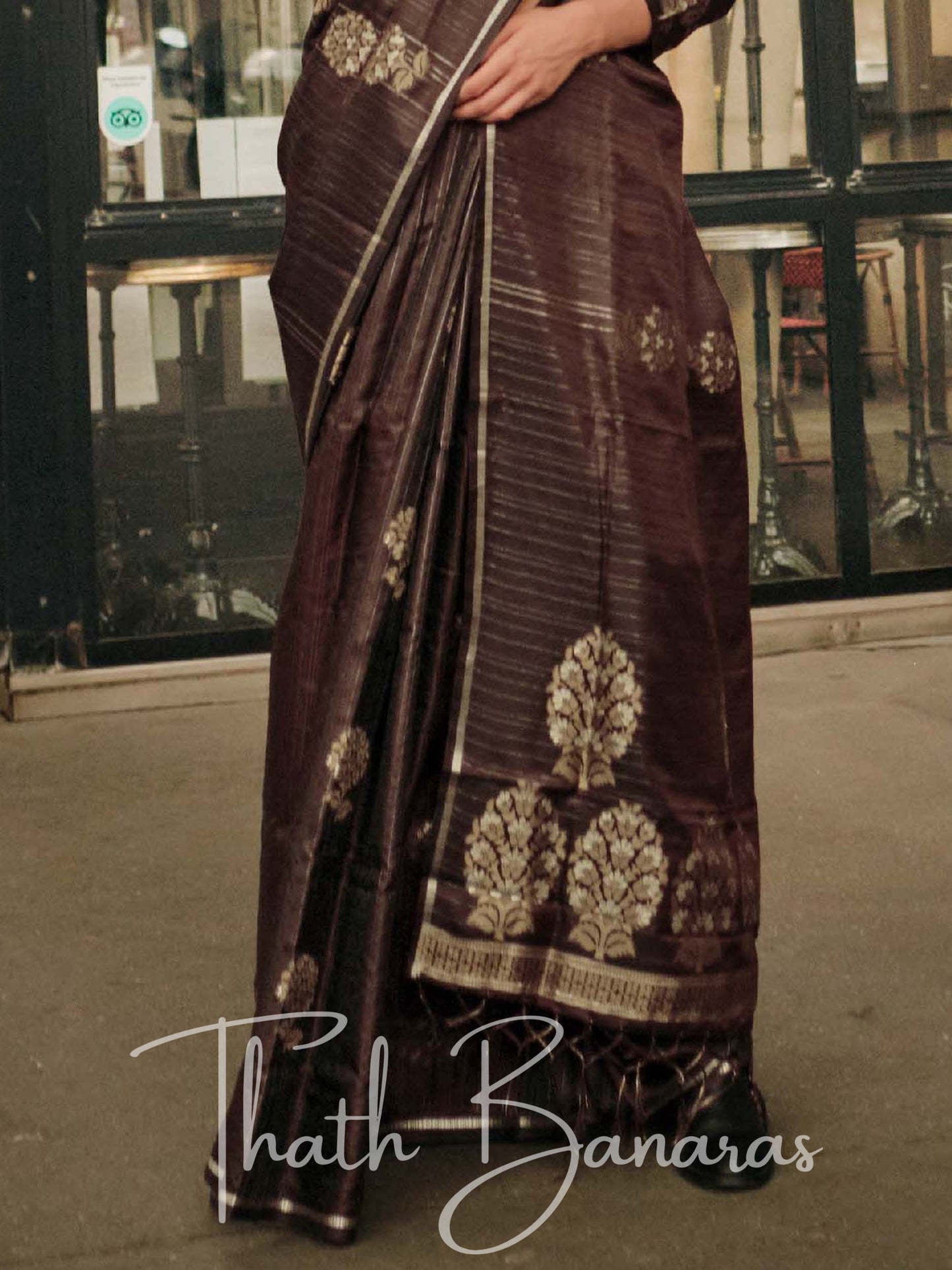 Walnut Brown Satin Zari Lining Handloom Weaving Saree