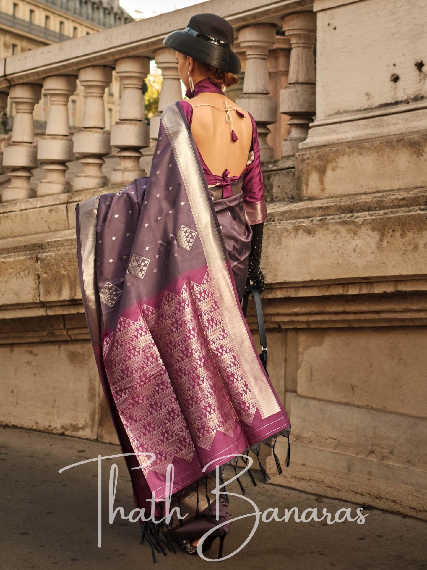 Pecan Brown Soft Silk Handloom Weaving Saree