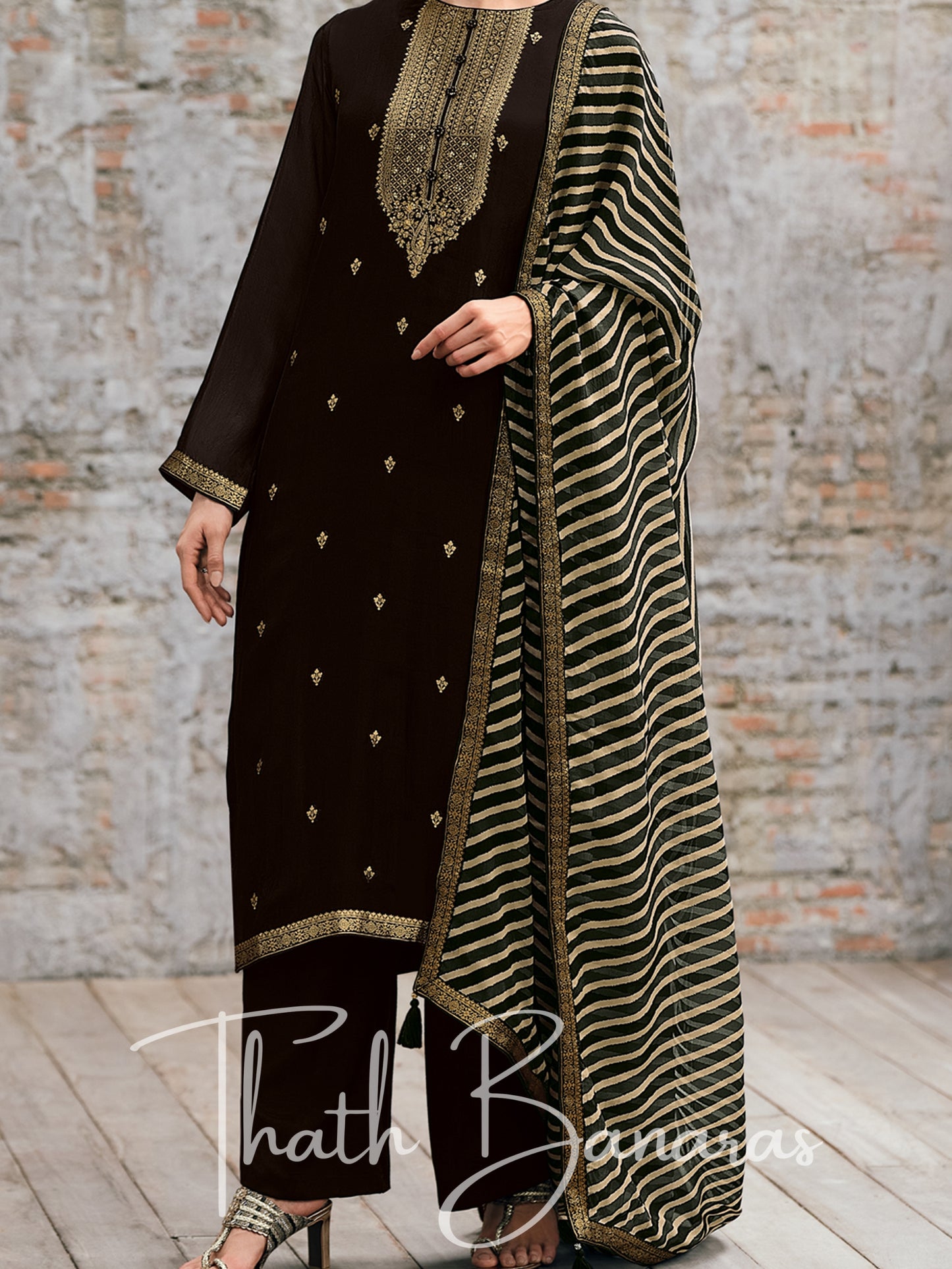 Black Gold Opulent Organza & Cotton Silk Rhapsody Salwar Suit